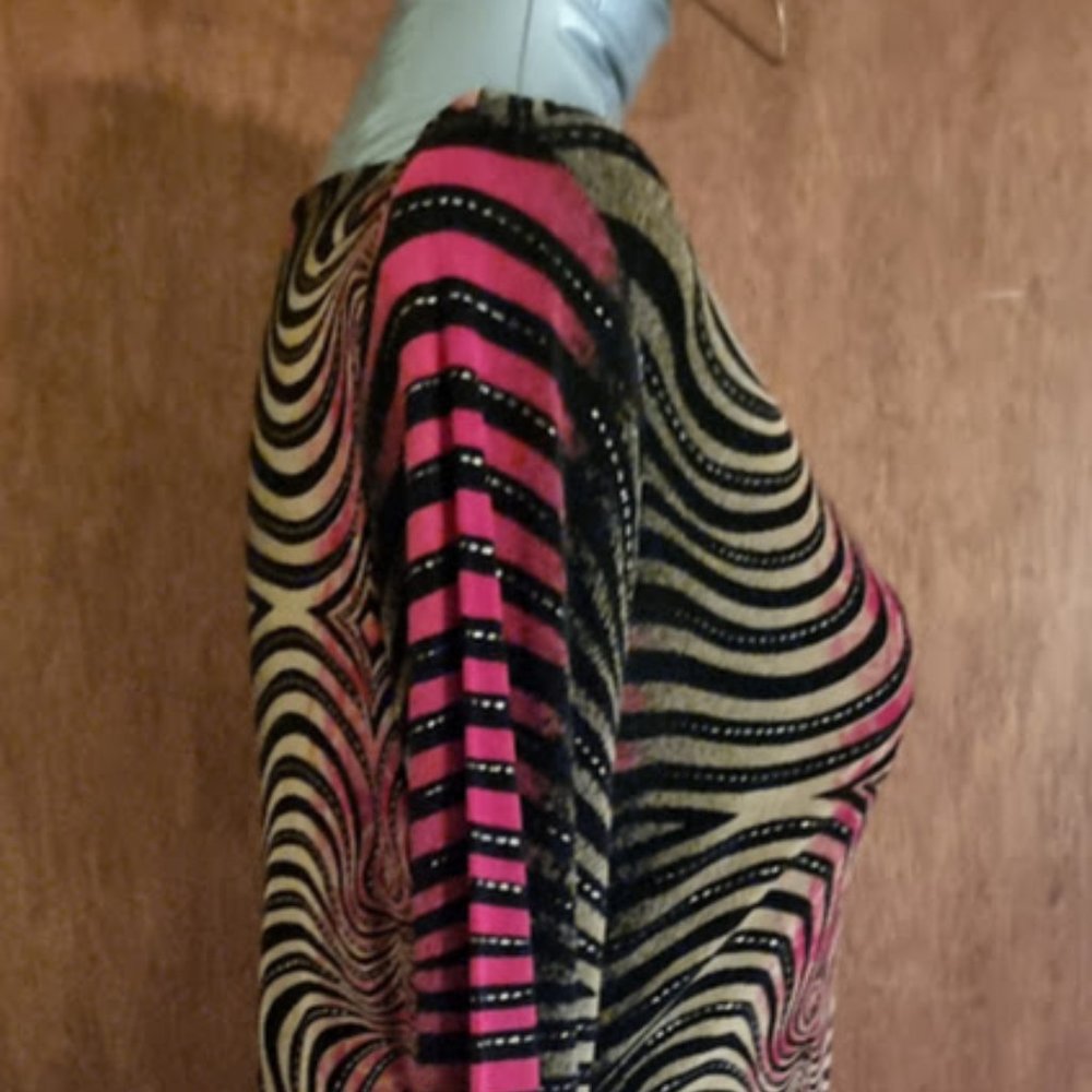 Brittany Black Women's Pullover Top Size L Machine Wash - Picture 2 of 5